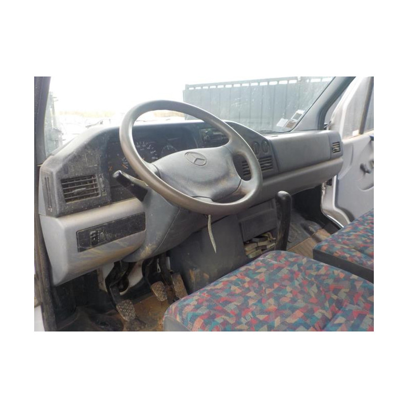 Optique avant secondaire gauche (feux)(clignotant) MERCEDES SPRINTER 1 PHASE 1 d’occasion