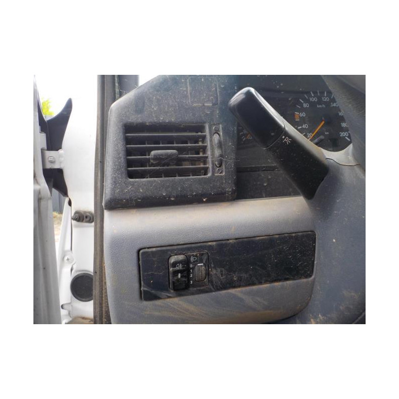 Optique avant secondaire gauche (feux)(clignotant) MERCEDES SPRINTER 1 PHASE 1 d’occasion