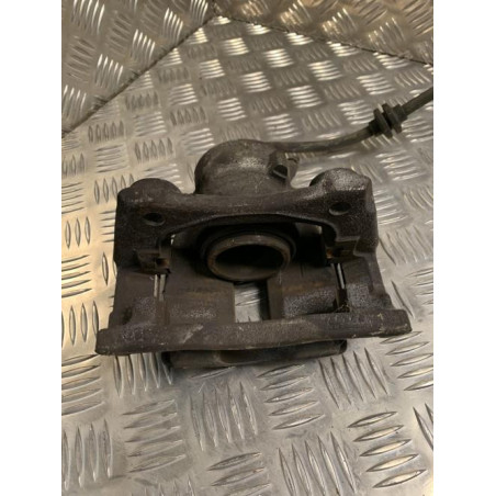 Etrier avant droit (freinage) RENAULT CLIO 4 PHASE 1 d’occasion