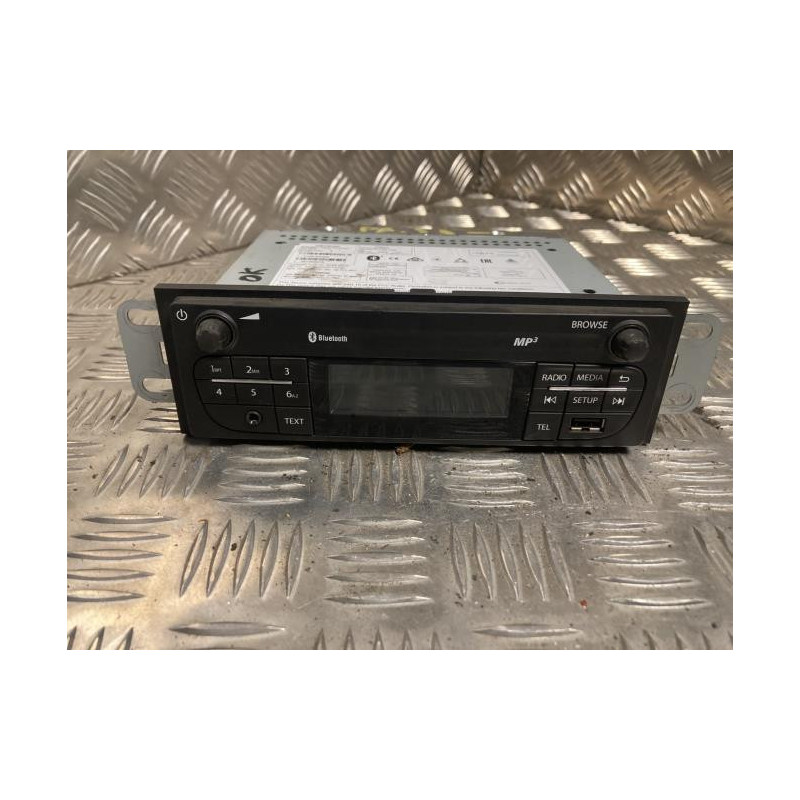 Autoradio d'origine RENAULT EXPRESS VAN d’occasion