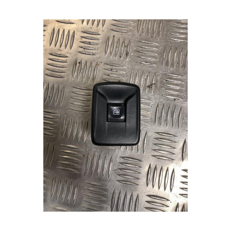 Interrupteur de leve vitre avant droit RENAULT TRAFIC 3 LONG PHASE 1 d’occasion