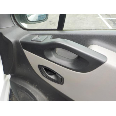 Interrupteur de leve vitre avant droit RENAULT TRAFIC 3 LONG PHASE 1 d’occasion