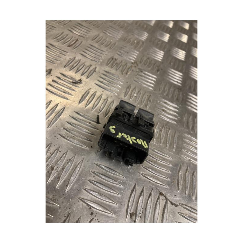 Bouton/Interrupteur RENAULT MASTER 3 PHASE 1 d’occasion