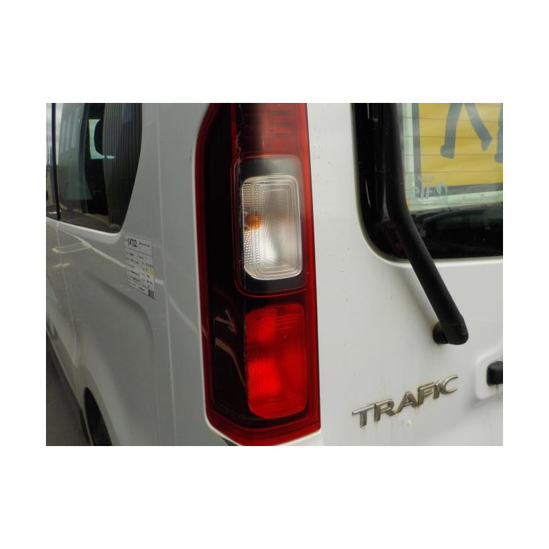 Leve vitre electrique avant droit RENAULT TRAFIC 3 LONG PHASE 1 d’occasion
