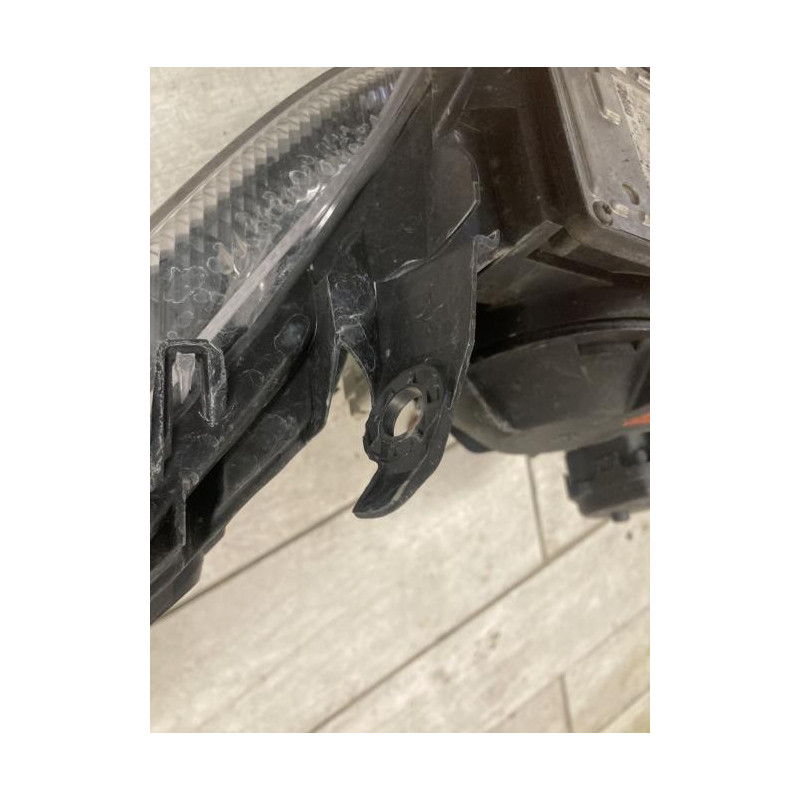 Optique avant principal droit (feux)(phare) RENAULT LAGUNA 2 PHASE 1 BREAK d’occasion
