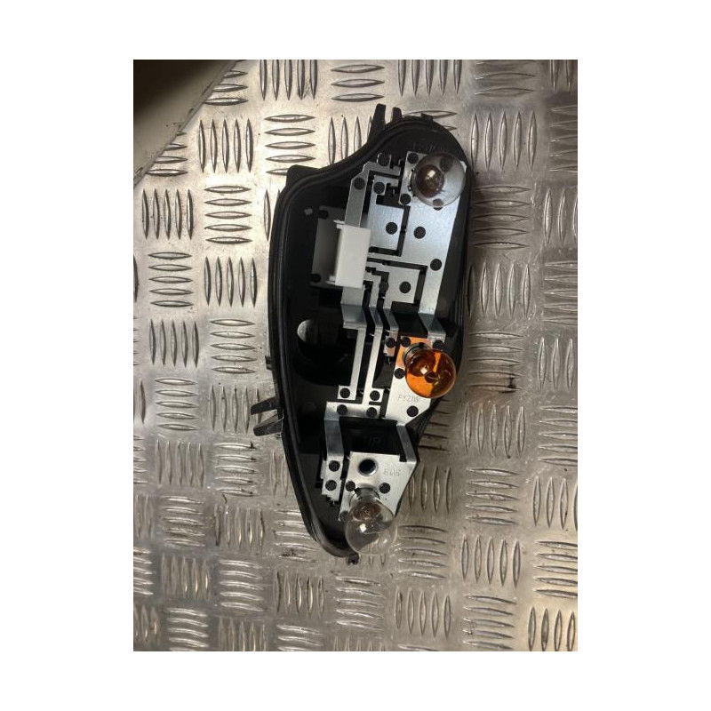 Platine feu arriere droit CITROEN C3 2 PHASE 2 d’occasion