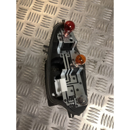 Platine feu arriere gauche CITROEN C3 2 PHASE 2 d’occasion