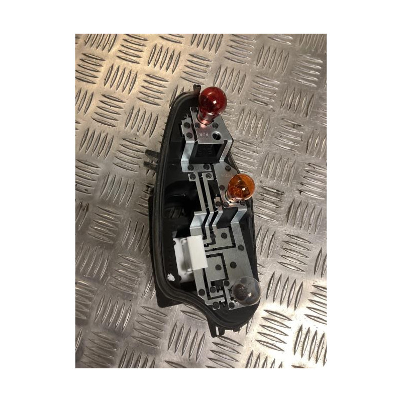 Platine feu arriere gauche CITROEN C3 2 PHASE 2 d’occasion