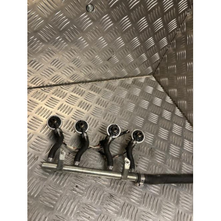 Rampe injection RENAULT CLIO 2 CAMPUS PHASE 2 d’occasion