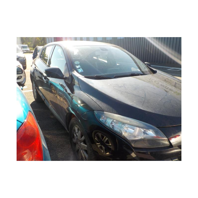 Moyeu avant gauche RENAULT MEGANE 3 PHASE 2 d’occasion