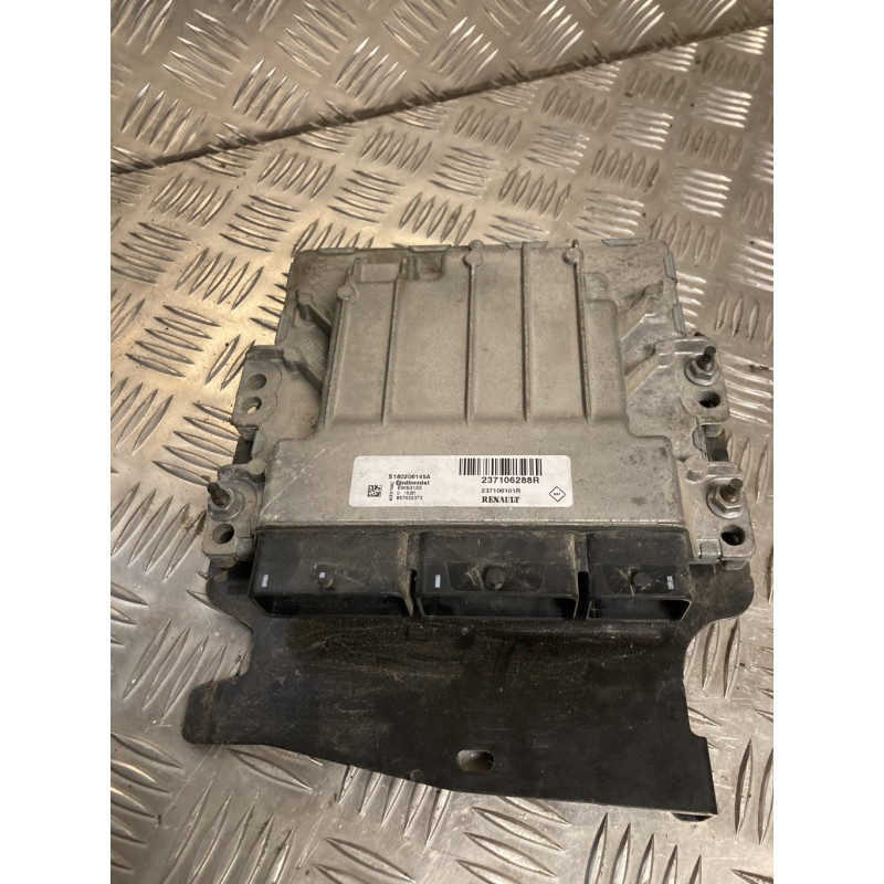 Calculateur moteur RENAULT SCENIC 3 PHASE 3 d’occasion