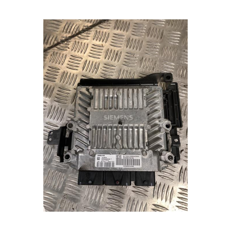 Calculateur moteur PEUGEOT 407 PHASE 1 BREAK d’occasion