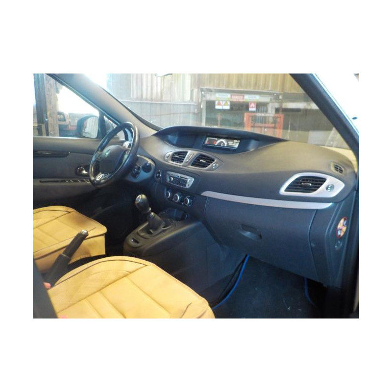 Renfort pare choc avant (traverse) RENAULT SCENIC 3 PHASE 3 d’occasion