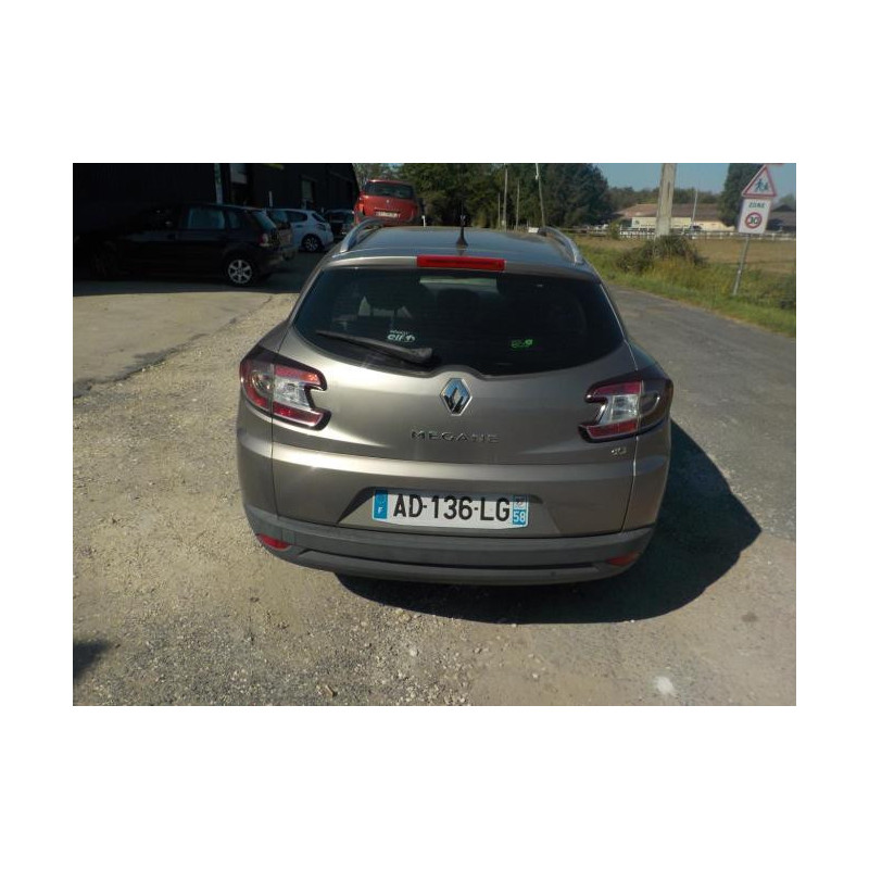 Porte arriere droit RENAULT MEGANE 3 PHASE 1 BREAK d’occasion