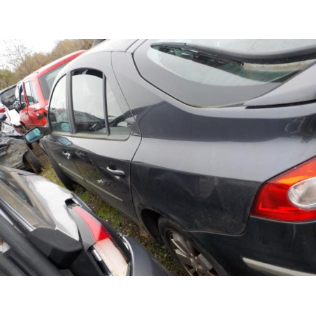 Feu arriere principal gauche (feux) RENAULT LAGUNA 2 PHASE 2 d’occasion