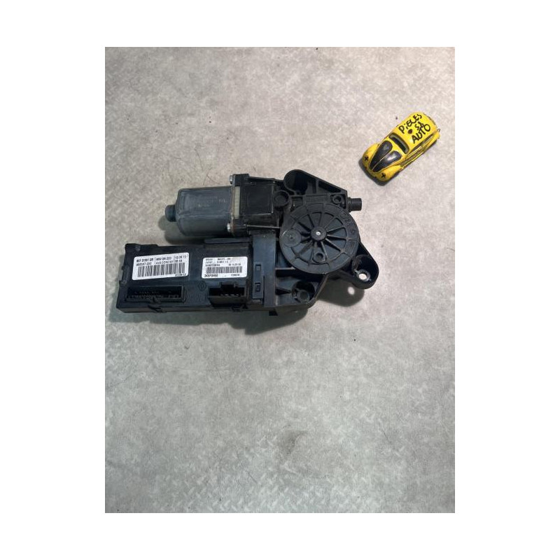 Moteur leve vitre avant gauche RENAULT MEGANE 3 PHASE 1 d’occasion
