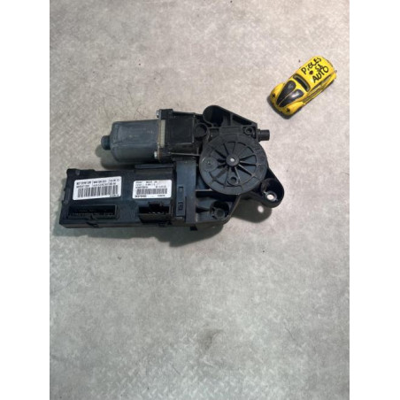 Moteur leve vitre avant gauche RENAULT MEGANE 3 PHASE 1 d’occasion