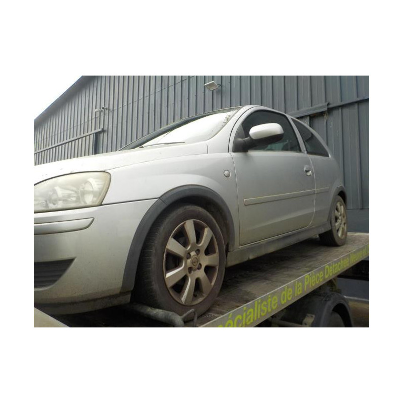 Feu arriere principal gauche (feux) OPEL CORSA C PHASE 2 d’occasion