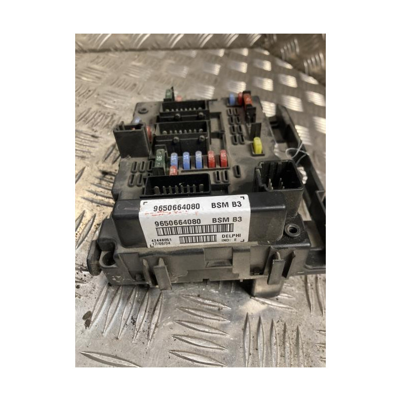 Boitier servitude moteur (BSM) PEUGEOT 307 PHASE 1 d’occasion