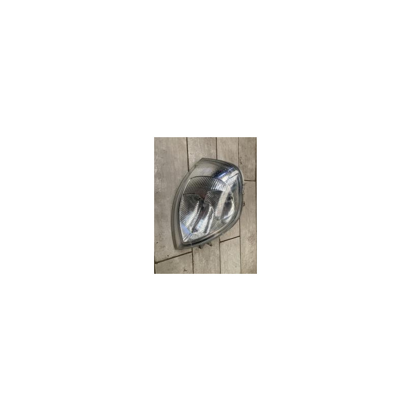 Optique avant principal droit (feux)(phare) RENAULT MASTER 2 PHASE 3 d’occasion