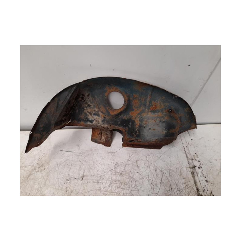 Support aile droit CITROEN DYANE d’occasion