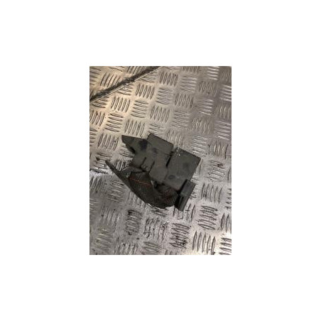 Attache ceinture arriere droit RENAULT CLIO 3 PHASE 1 BREAK d’occasion