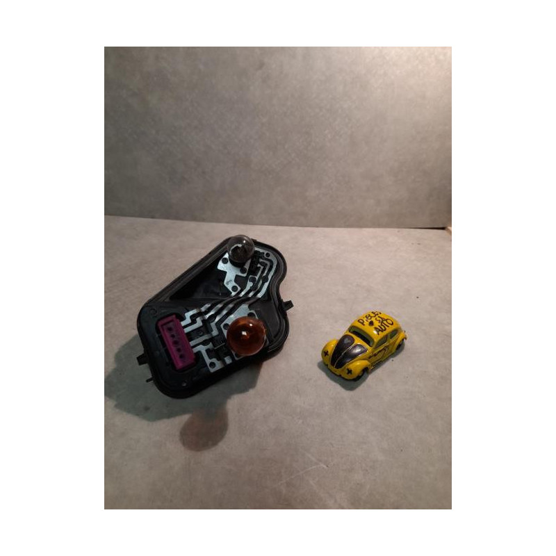 Platine feu arriere gauche RENAULT MEGANE 3 PHASE 1 BREAK d’occasion