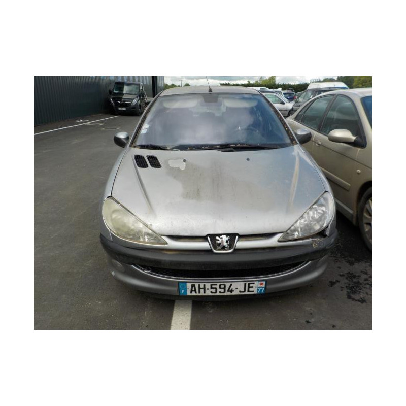 Pare choc avant PEUGEOT 206 PHASE 1 d’occasion