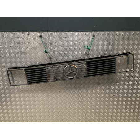 Calandre MERCEDES MB 100 631 d’occasion