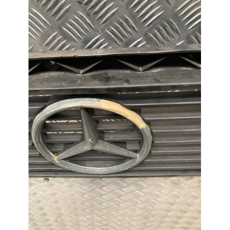 Calandre MERCEDES MB 100 631 d’occasion