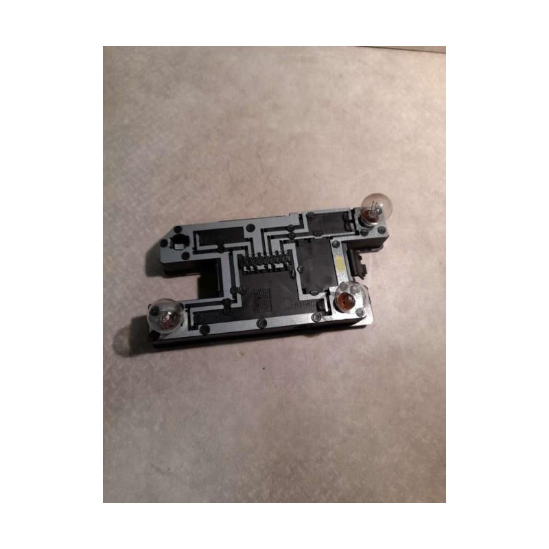 Platine feu arriere droit RENAULT CLIO 1 PHASE 1 d’occasion