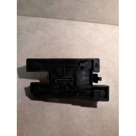 Platine feu arriere droit RENAULT CLIO 1 PHASE 1 d’occasion