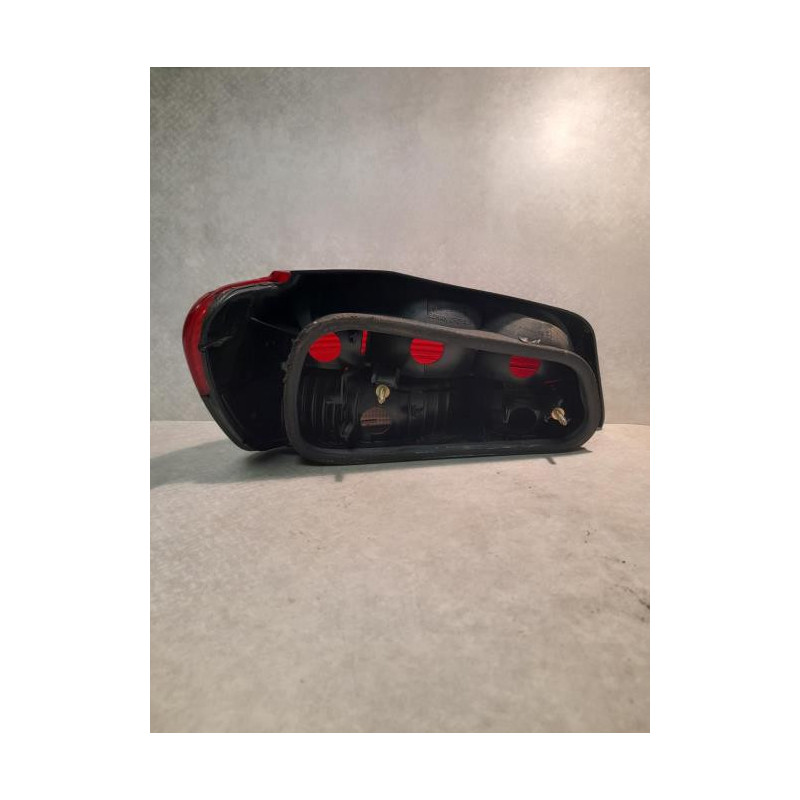 Feu arriere principal droit (feux) PEUGEOT 306 PHASE 2 d’occasion