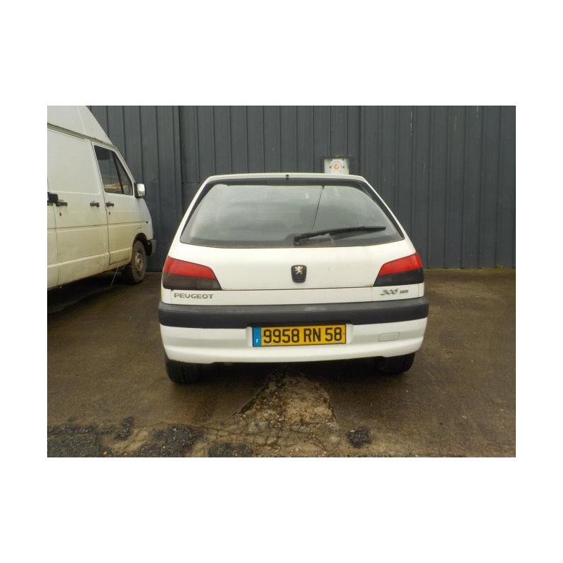 Feu arriere principal droit (feux) PEUGEOT 306 PHASE 2 d’occasion