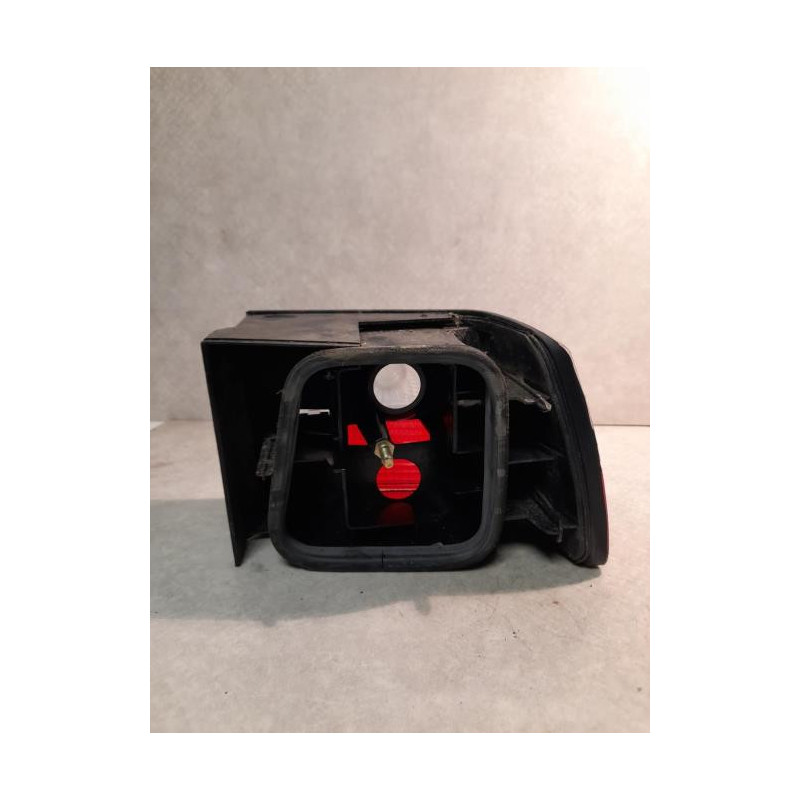 Feu arriere principal gauche (feux) CITROEN XANTIA PHASE 2 BREAK d’occasion