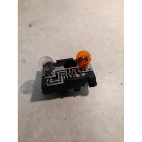 Platine feu arriere droit CITROEN XANTIA PHASE 2 BREAK d’occasion