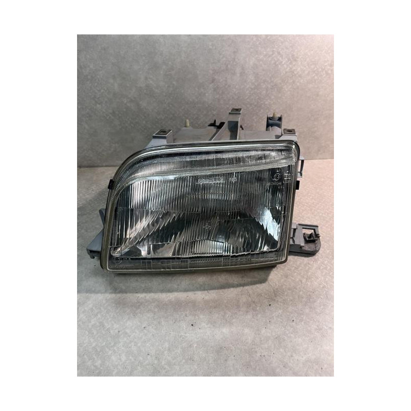Optique avant principal gauche (feux)(phare) RENAULT CLIO 1 PHASE 1 d’occasion