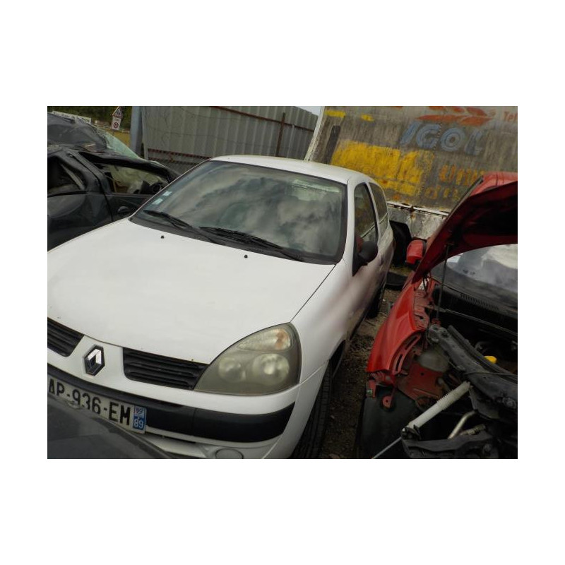 Feu arriere principal droit (feux) RENAULT CLIO 2 PHASE 2 d’occasion
