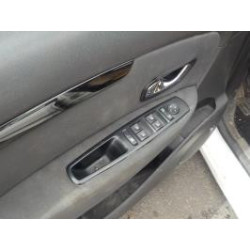 Bouton/Interrupteur RENAULT SCENIC 3 PHASE 3 d’occasion