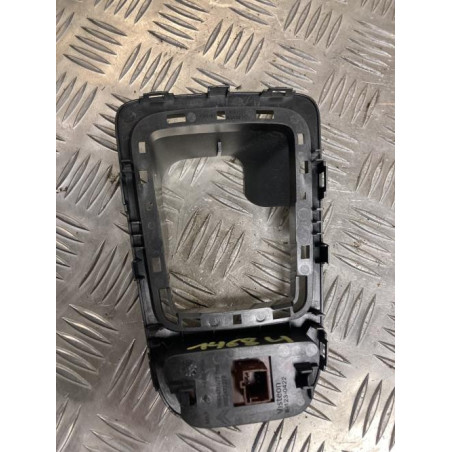 Console central (interieur plastique) CITROEN C5 2 d’occasion