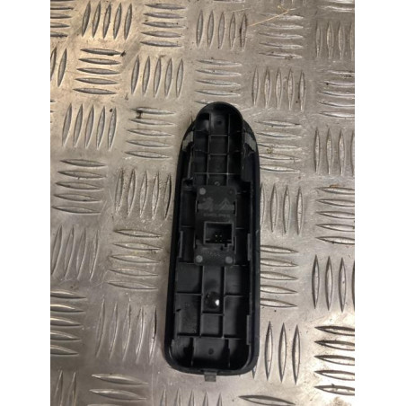 Interrupteur de leve vitre avant droit CITROEN C5 2 d’occasion