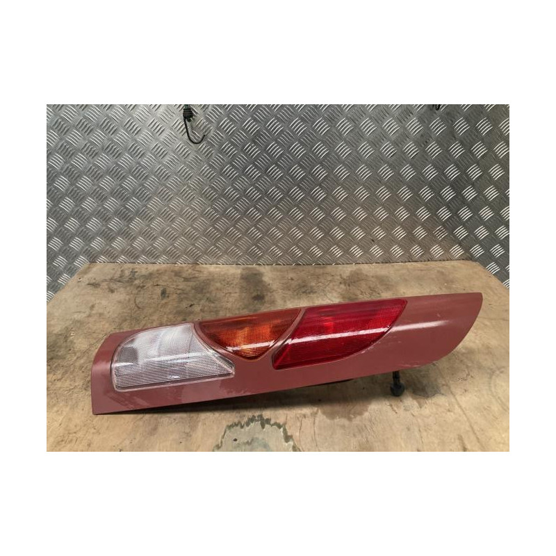 Feu arriere principal droit (feux) RENAULT KANGOO 1 PHASE 1 d’occasion