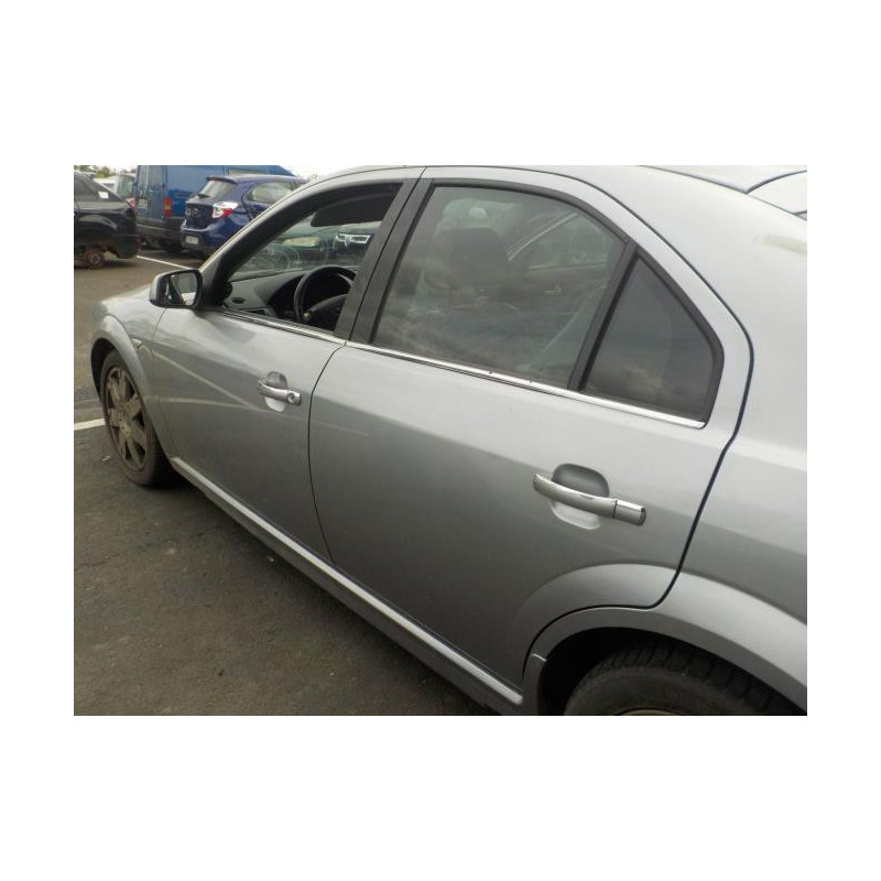 Porte avant gauche FORD MONDEO 2 d’occasion