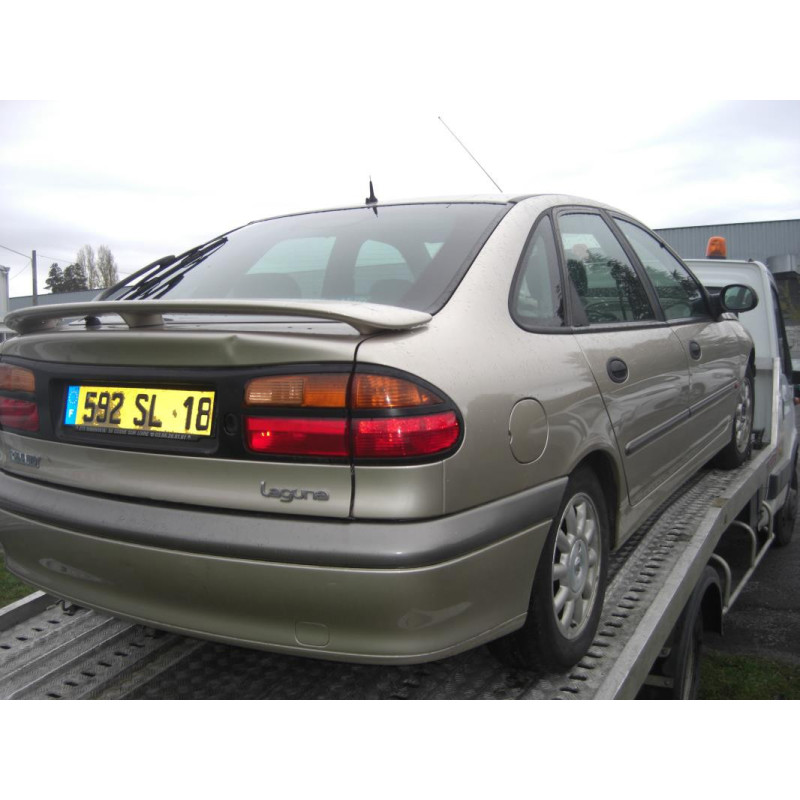 Chargeur CD RENAULT LAGUNA 1 PHASE 2 d’occasion