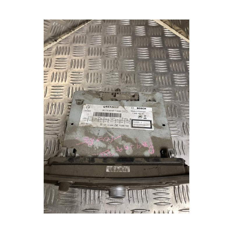 Autoradio d'origine RENAULT LAGUNA 3 PHASE 1 d’occasion