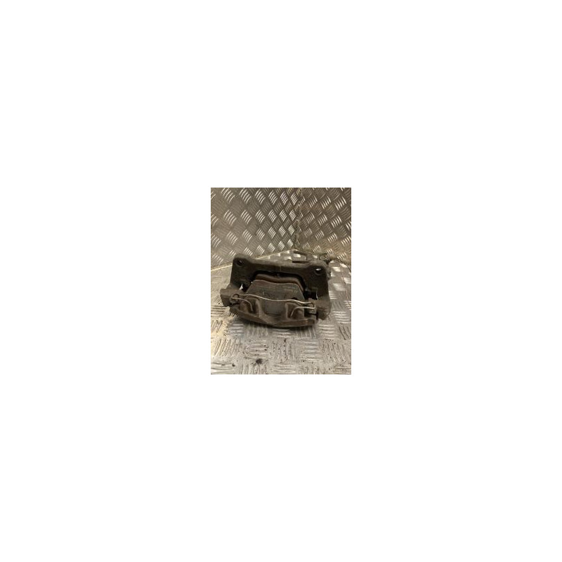 Etrier avant gauche (freinage) AUDI A4 2 PHASE 1 d’occasion