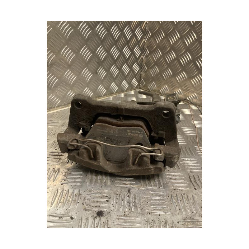 Etrier avant gauche (freinage) AUDI A4 2 PHASE 1 d’occasion