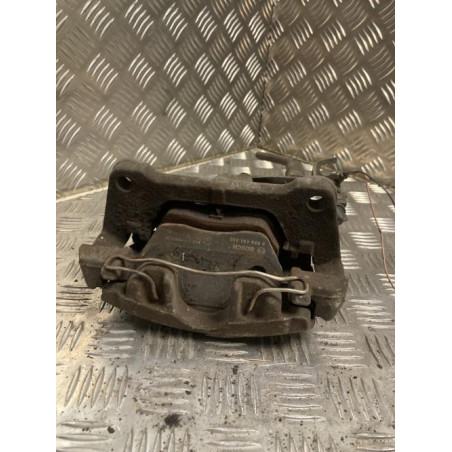 Etrier avant gauche (freinage) AUDI A4 2 PHASE 1 d’occasion