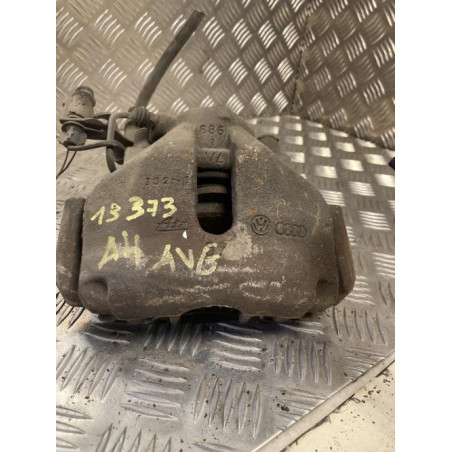 Etrier avant gauche (freinage) AUDI A4 2 PHASE 1 d’occasion