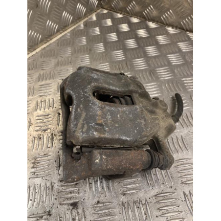 Etrier avant droit (freinage) RENAULT CLIO 3 PHASE 1 d’occasion
